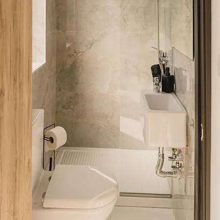 Apartamento Stunning 1bdr Main Street Penthouse! Near Sea! Gzira